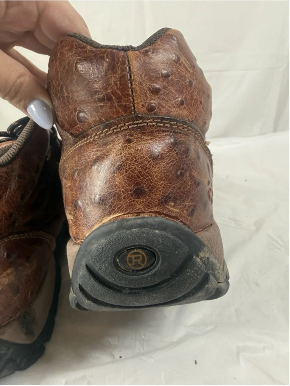 ROPER MEN'S size 9.5 OSTRICH PRINT CHUKKA CASUAL BOOTS